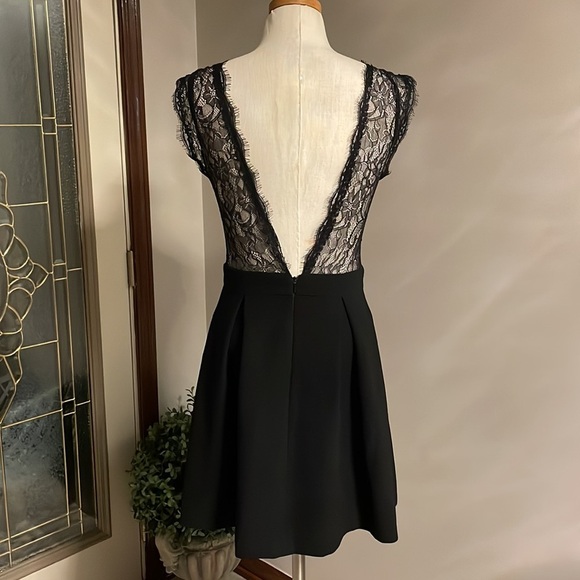 BCBGeneration cocktail V lace insert flare mini dress black deep V back size 6 - Picture 5 of 17